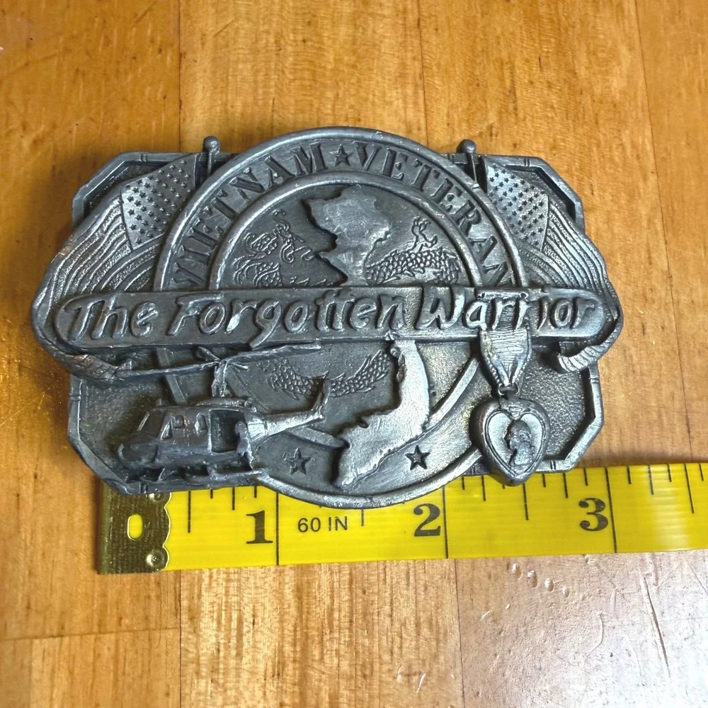 Vintage 1988 Siskiyou Vietnam Veteran The Forgotten Warrior Pewter‎ Belt Buckle
